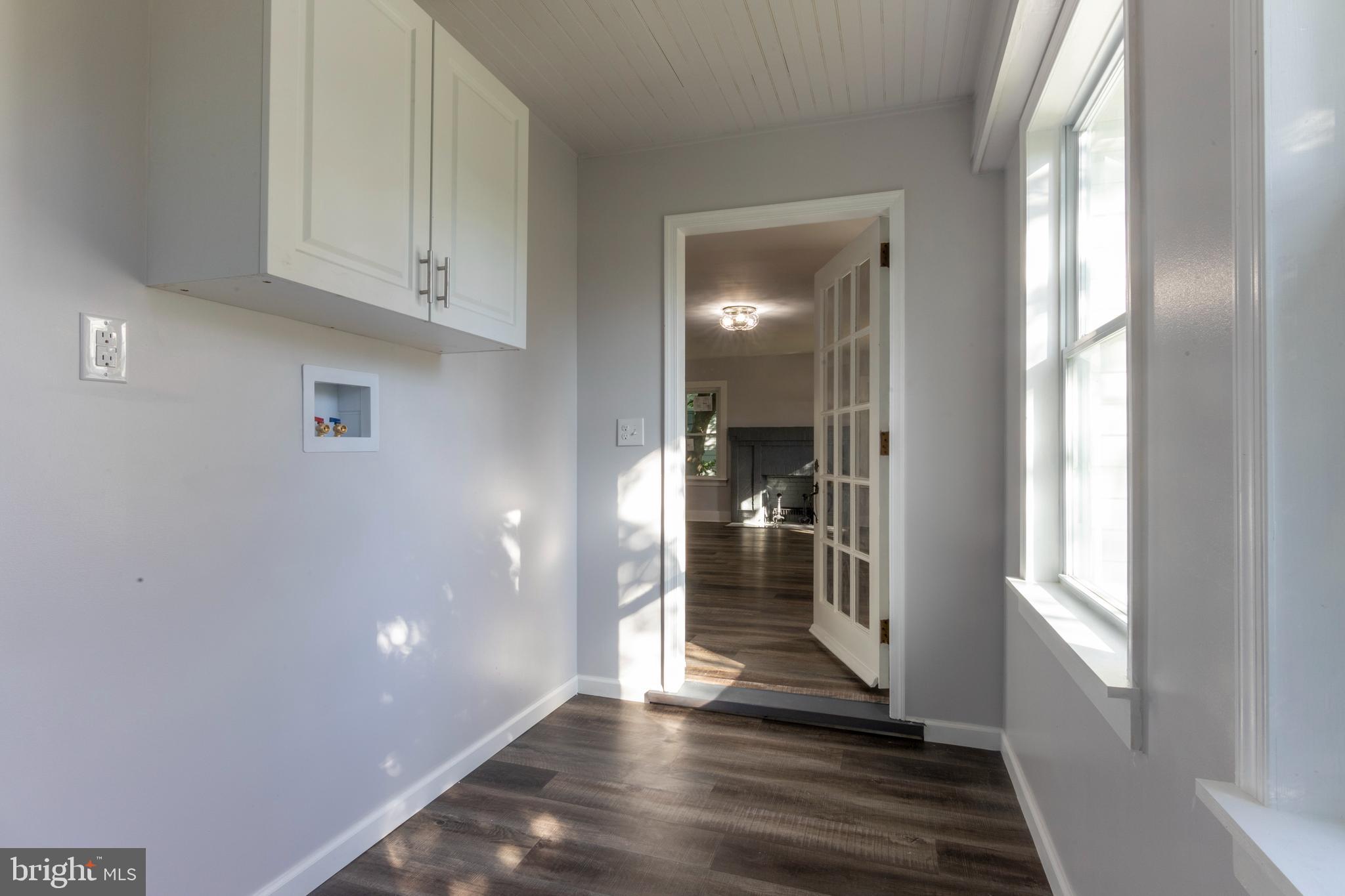 1242 Cornwall Rd