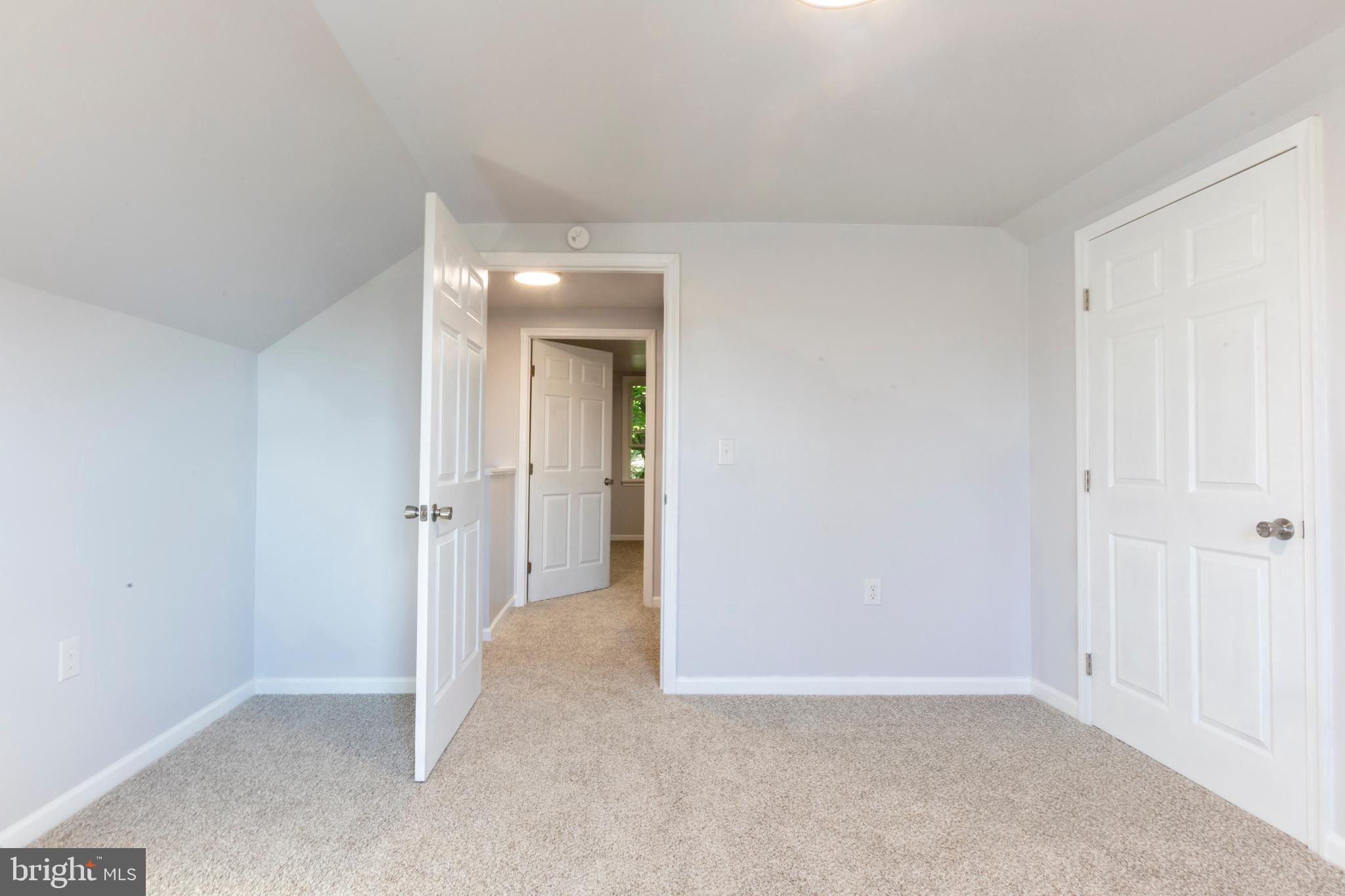 1242 Cornwall Rd