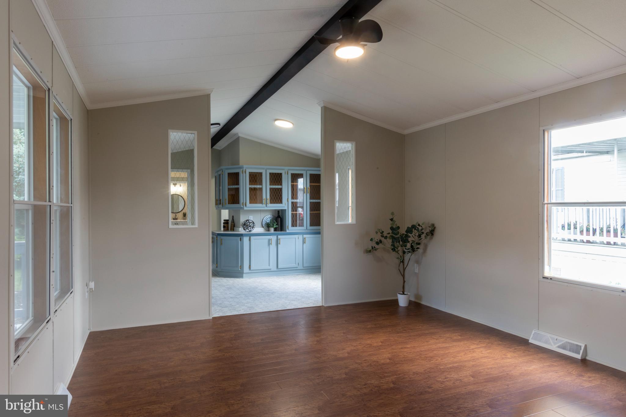 13 Anne Ave