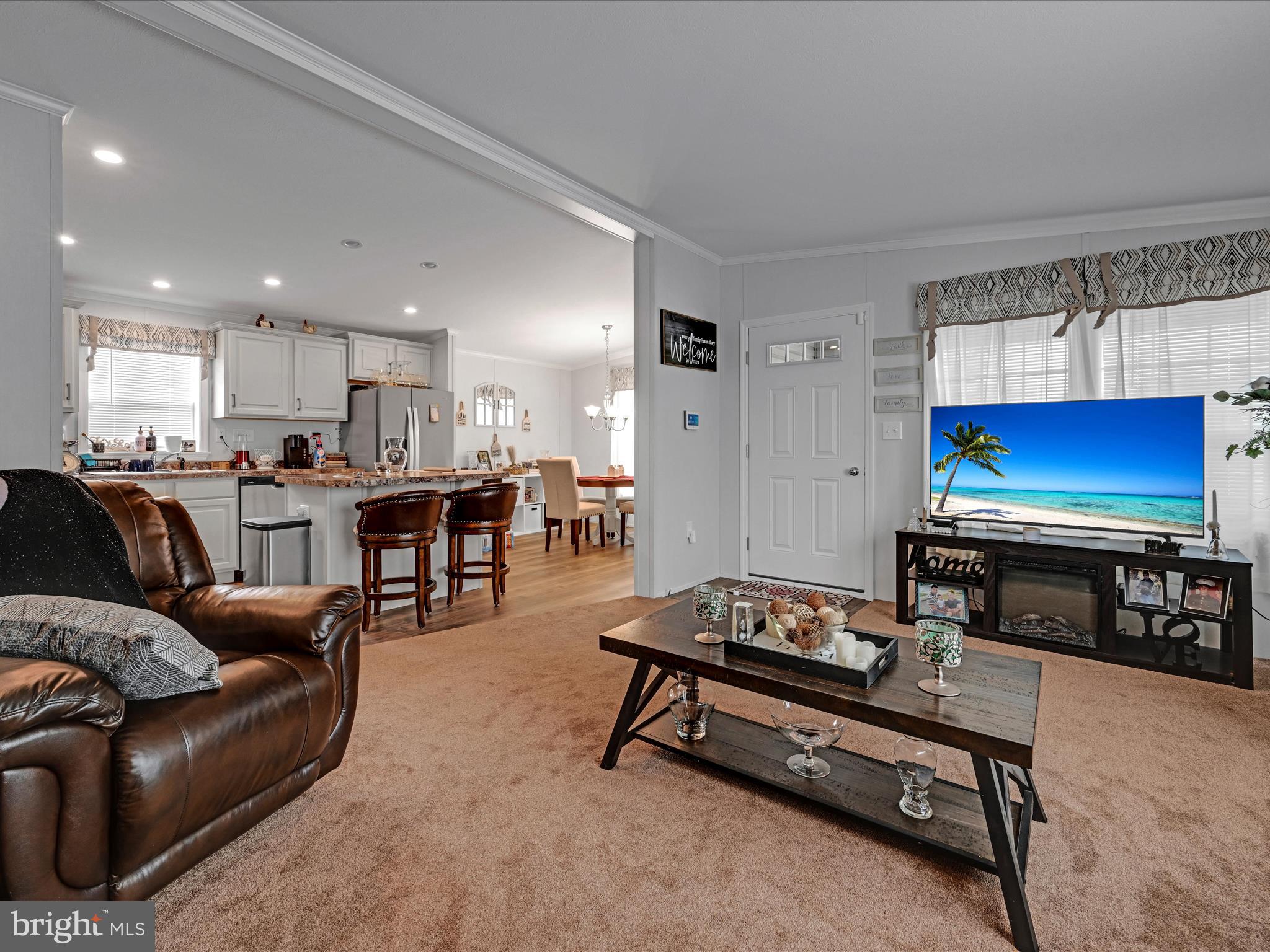25 Stonehill Park