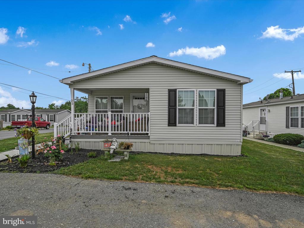 25 Stonehill Park