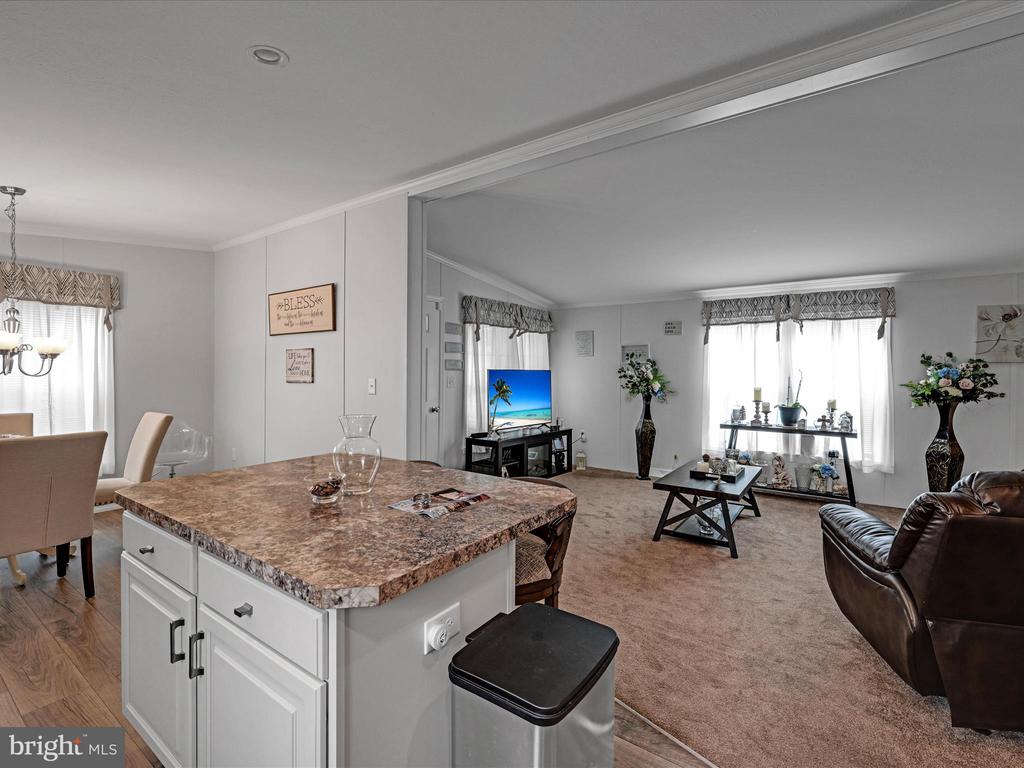 25 Stonehill Park