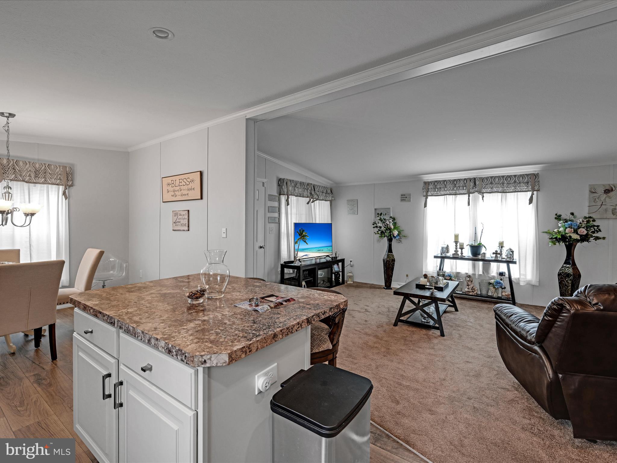 25 Stonehill Park