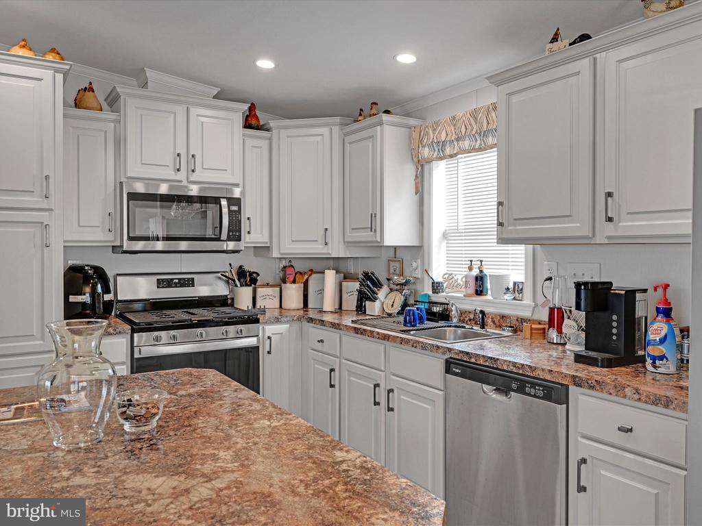 25 Stonehill Park