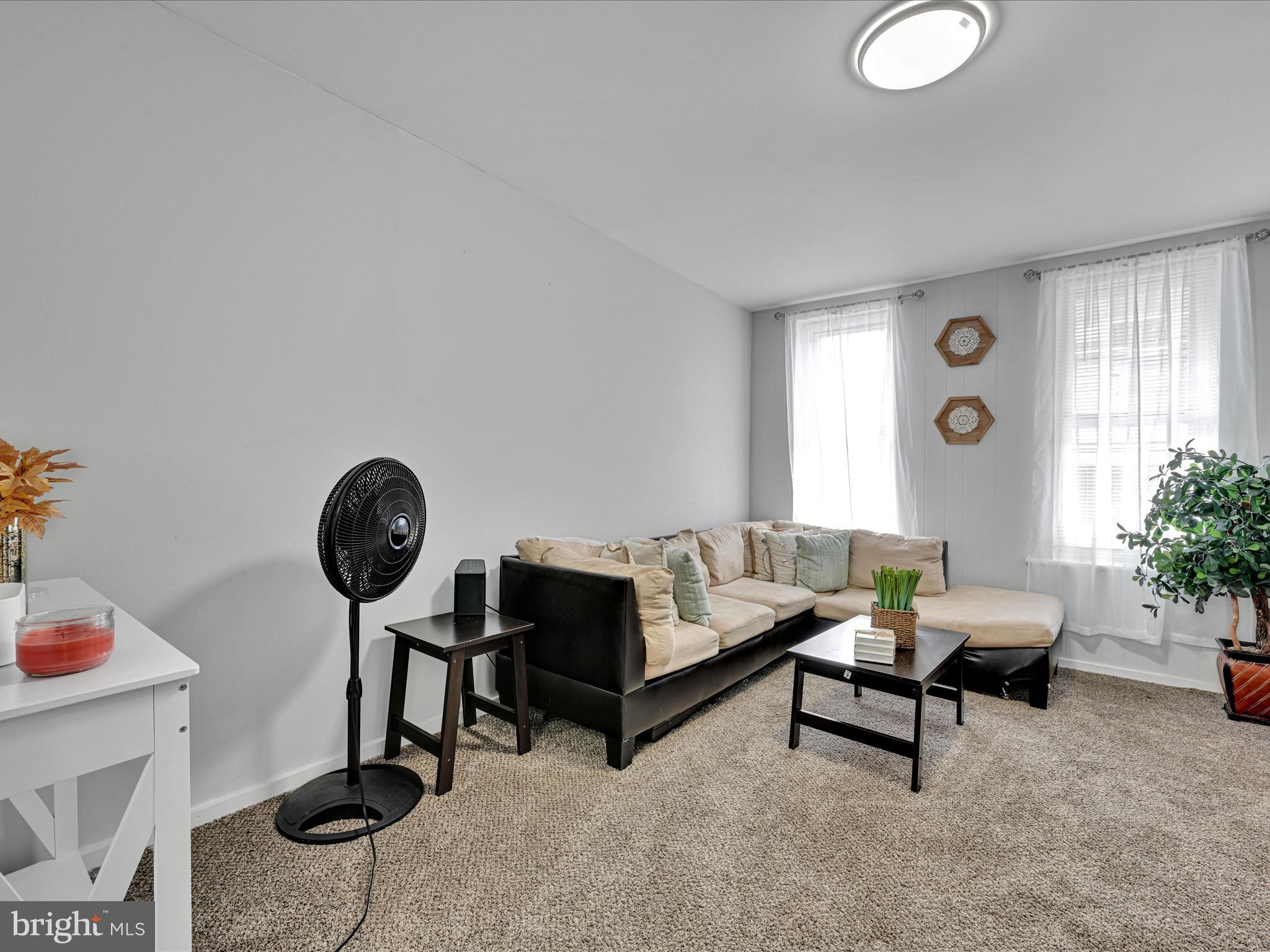 823 Lehman St