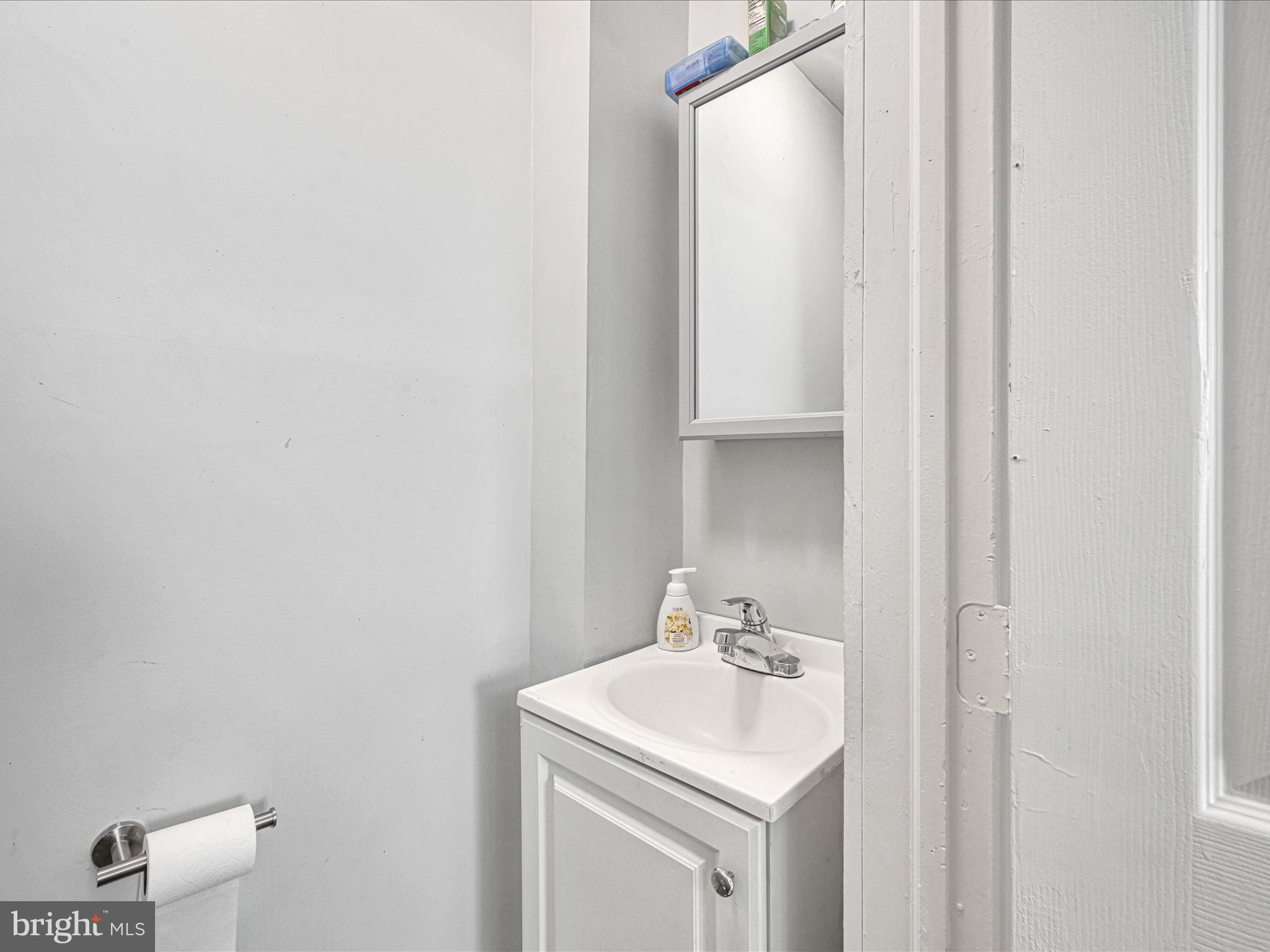 823 Lehman St
