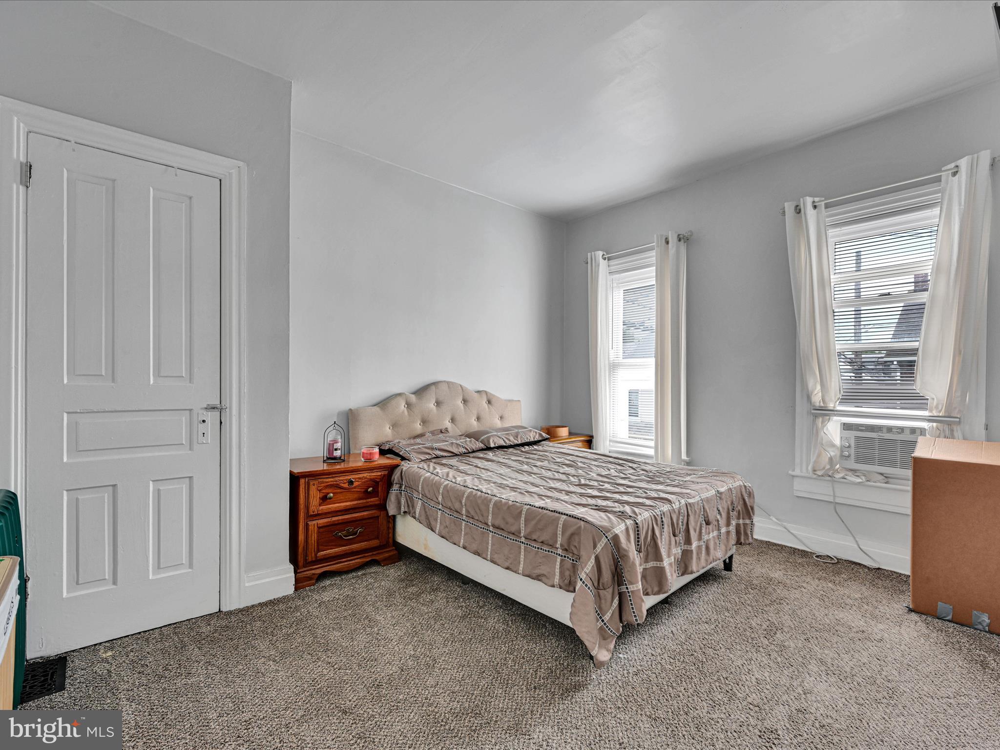 823 Lehman St