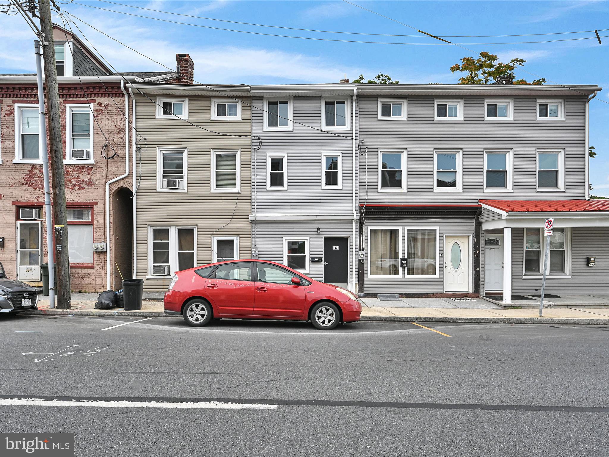 141 N 9th St