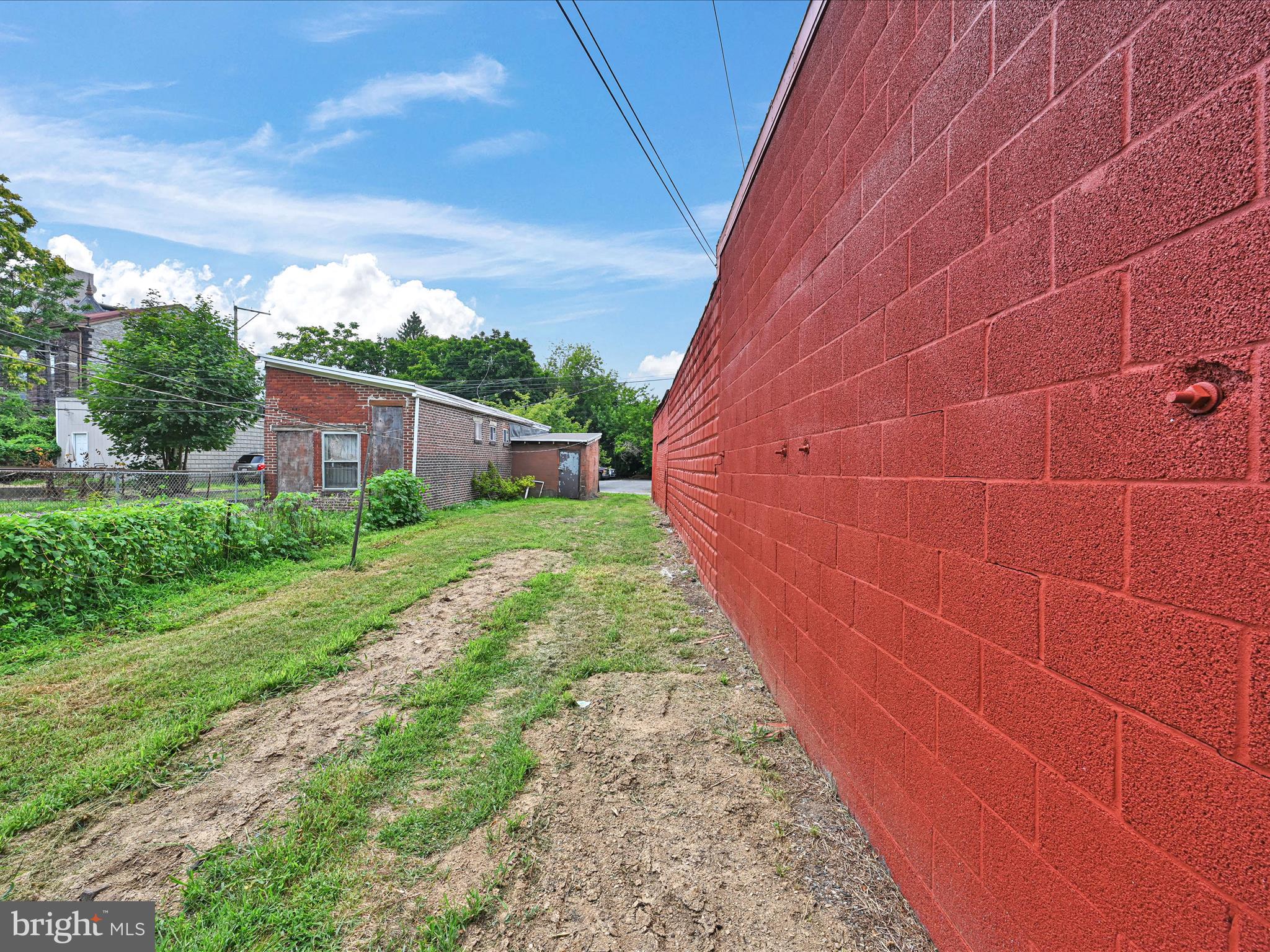 141 N 9th St