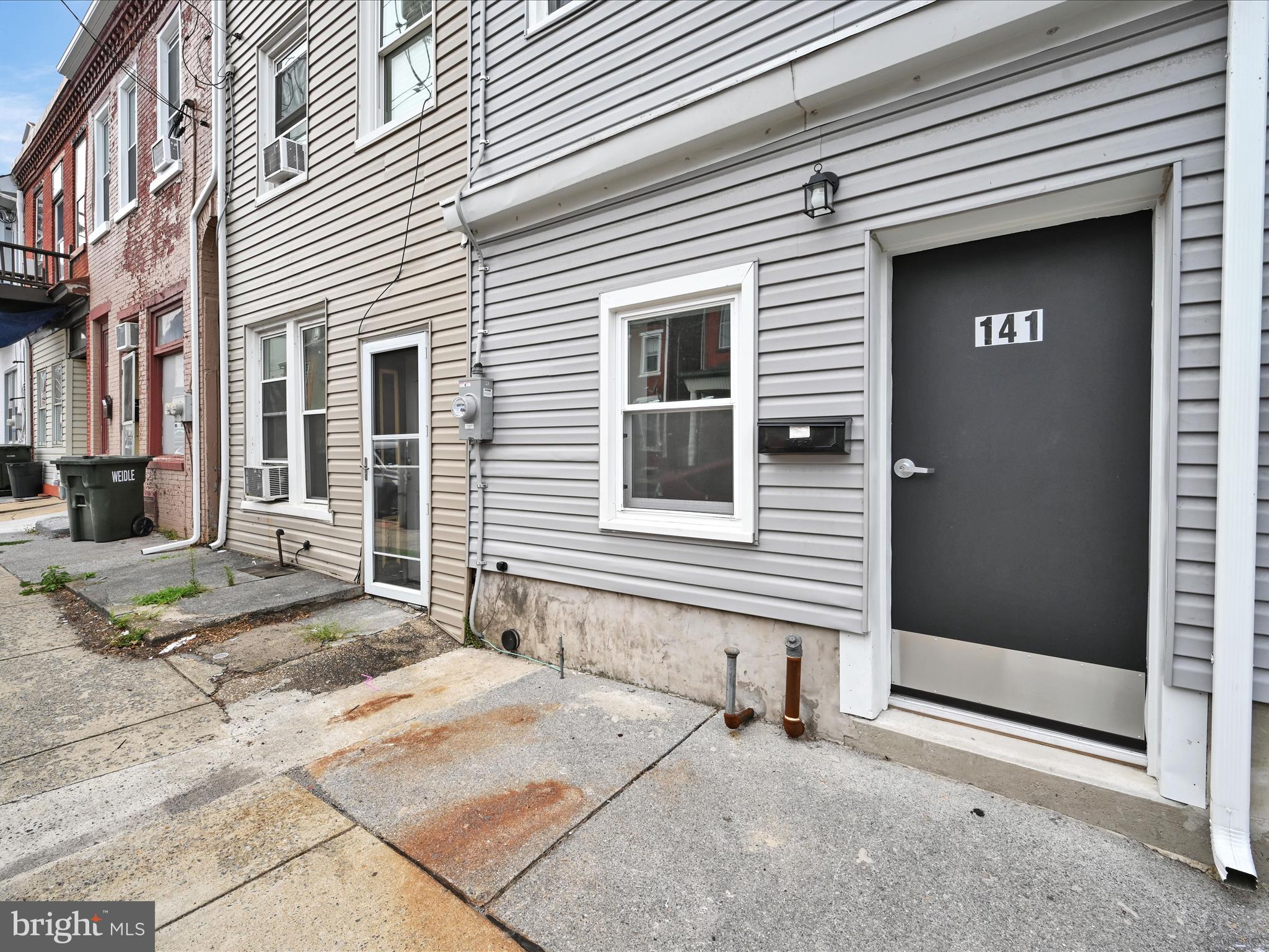 141 N 9th St