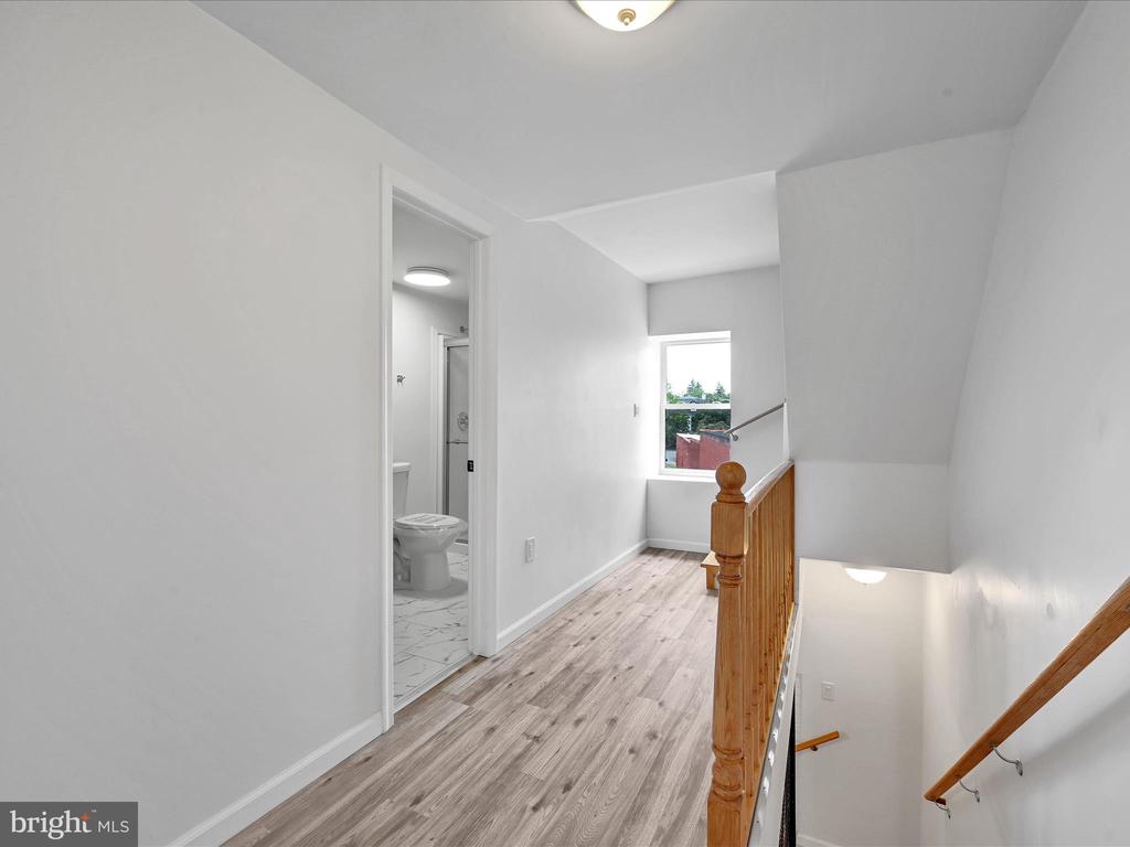 141 N 9th St