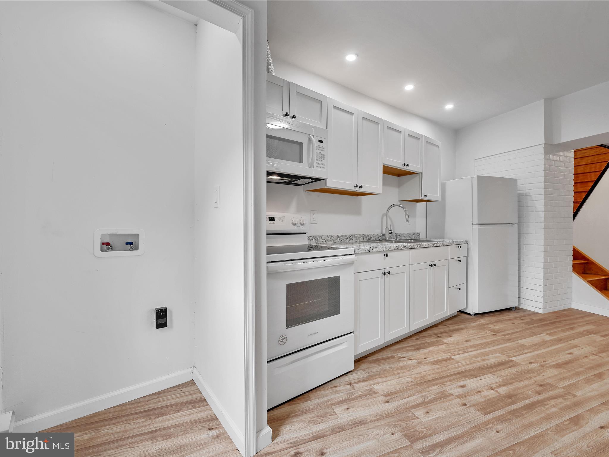 141 N 9th St