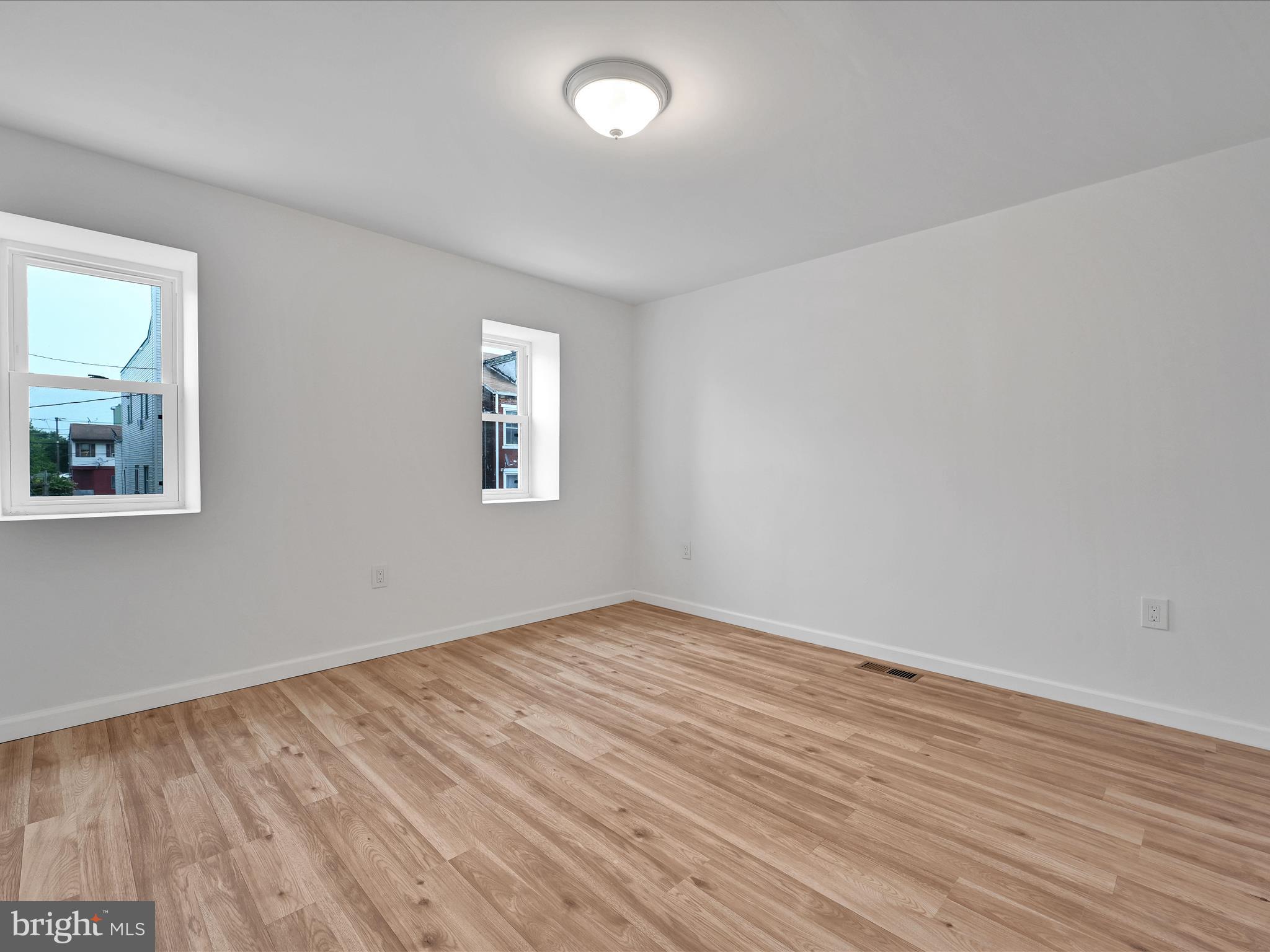141 N 9th St