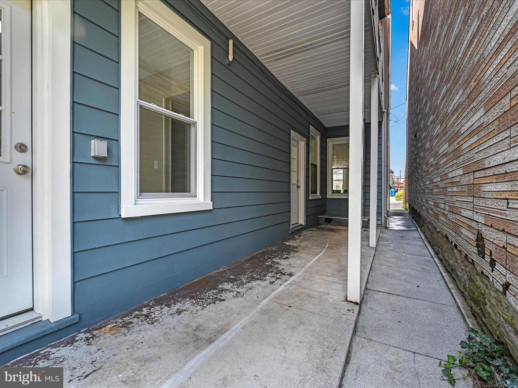 932 Walnut St