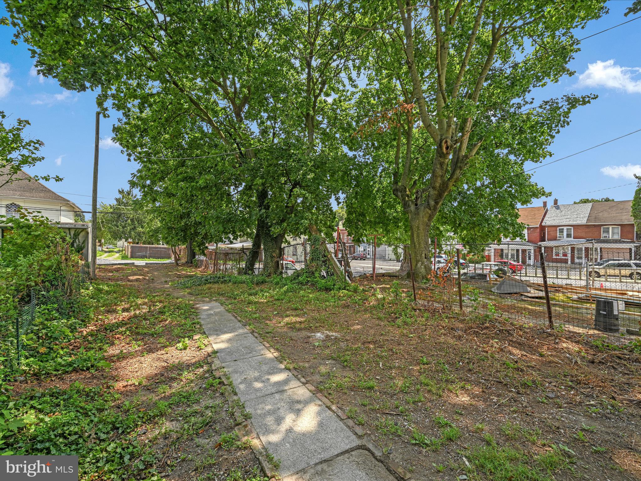 932 Walnut St