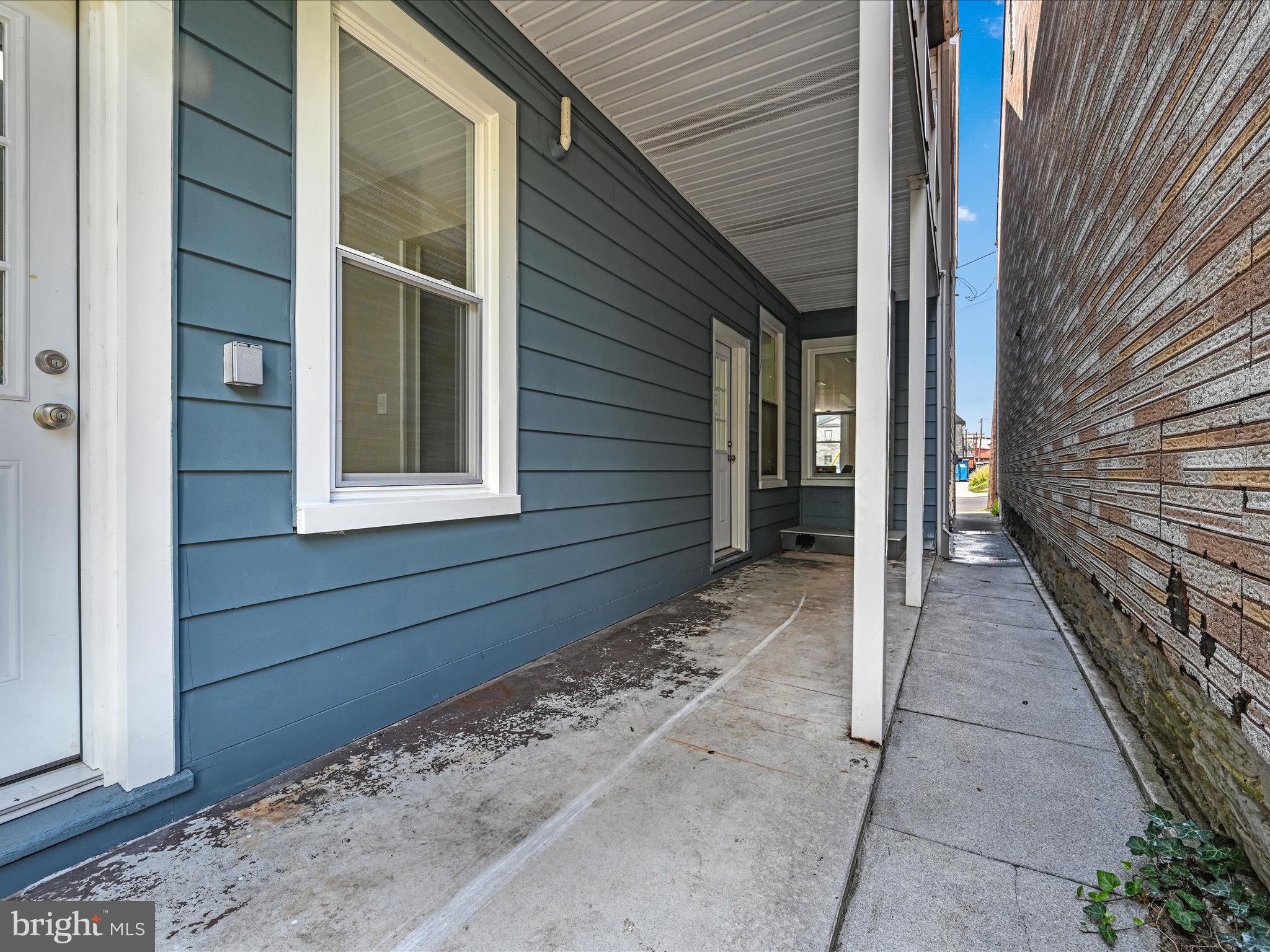 932 Walnut St