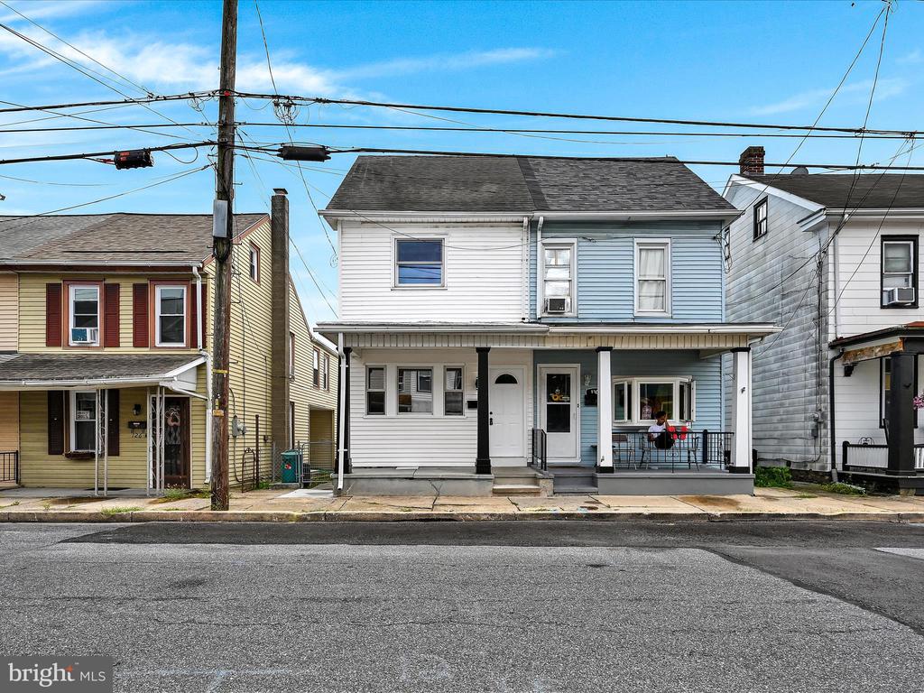 128 Canal St