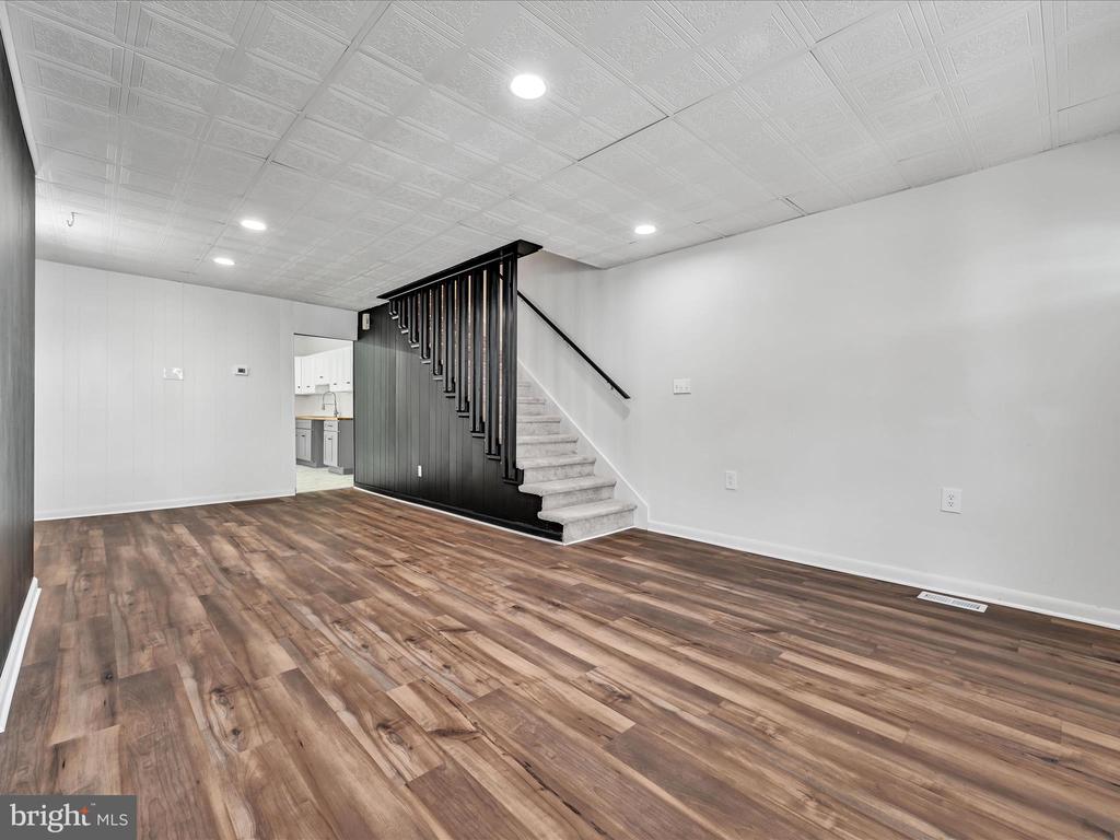 128 Canal St