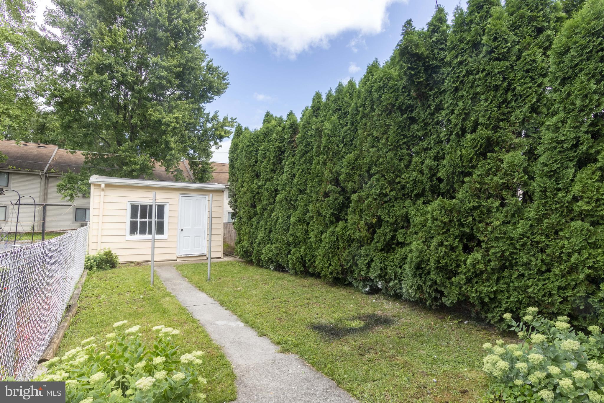 1123 Mifflin St