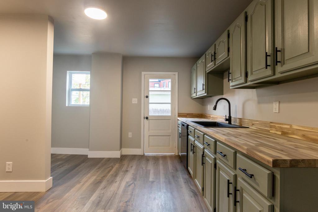 334 Lehman St
