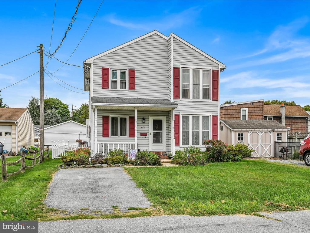 601 Worth St