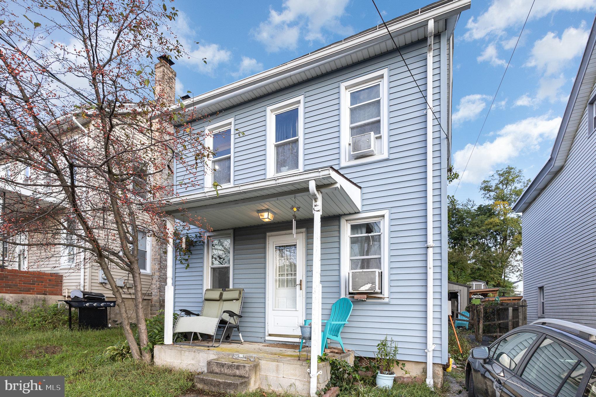 1003 Mechanic St