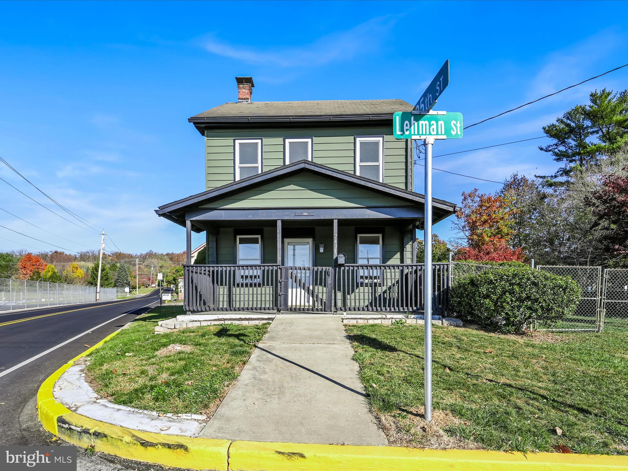2431 Lehman St