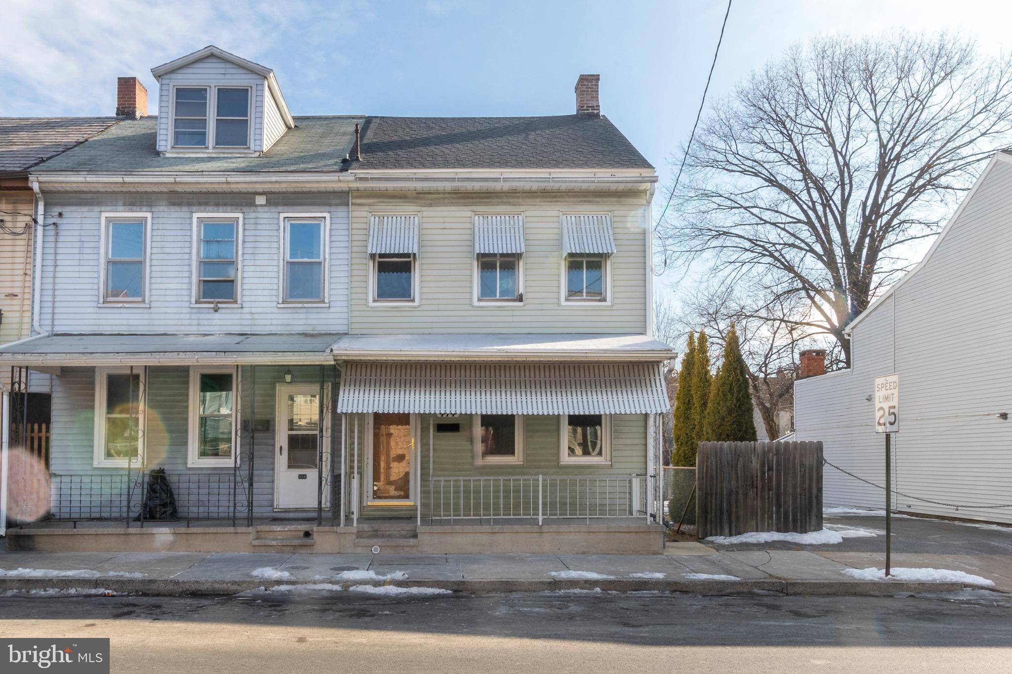 414 N 10th St