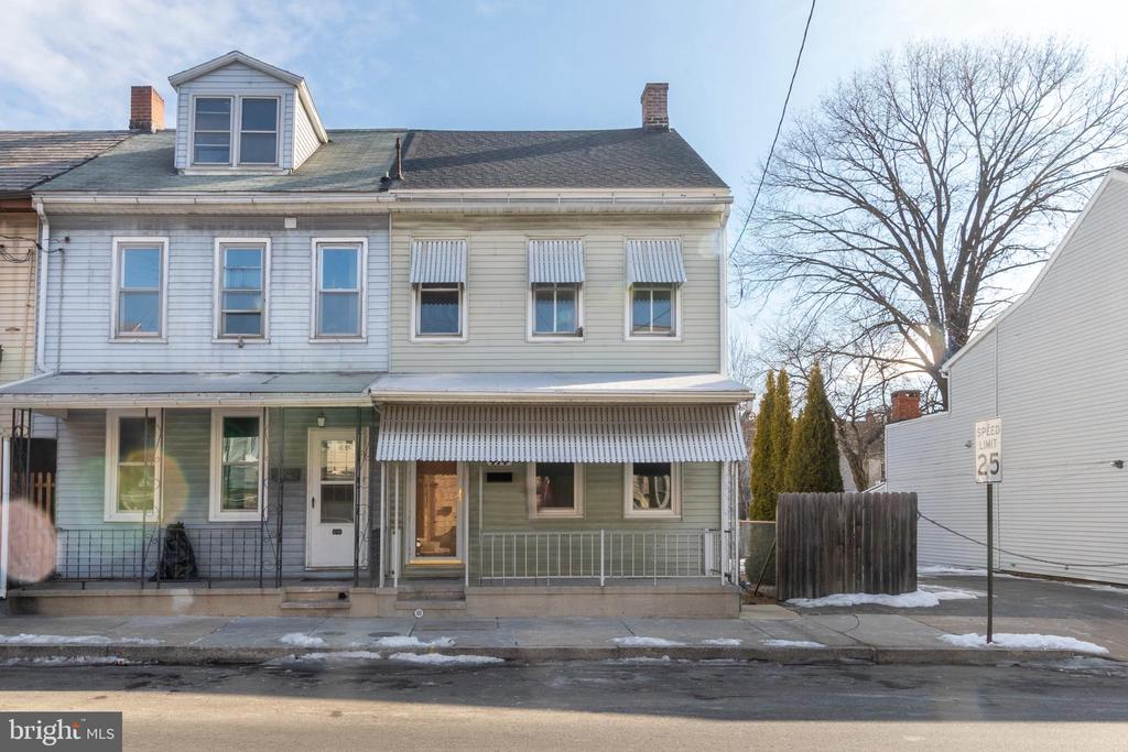 414 N 10th St