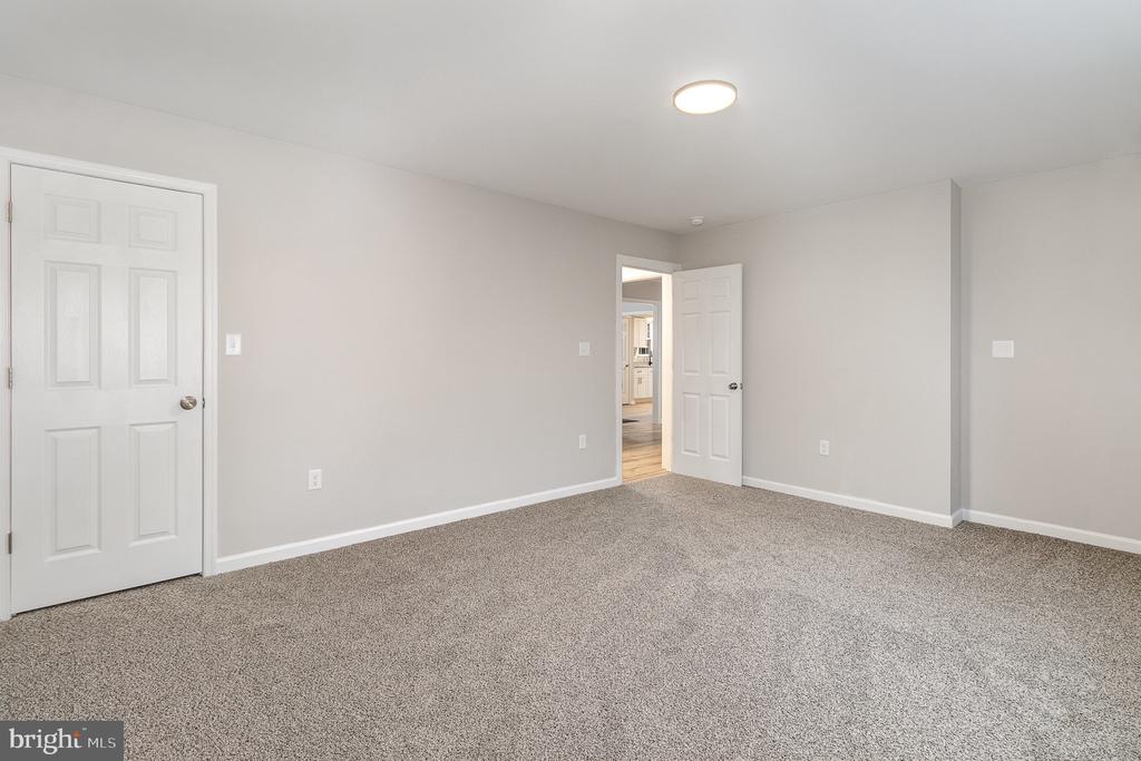 1629 Josephine Ann Dr