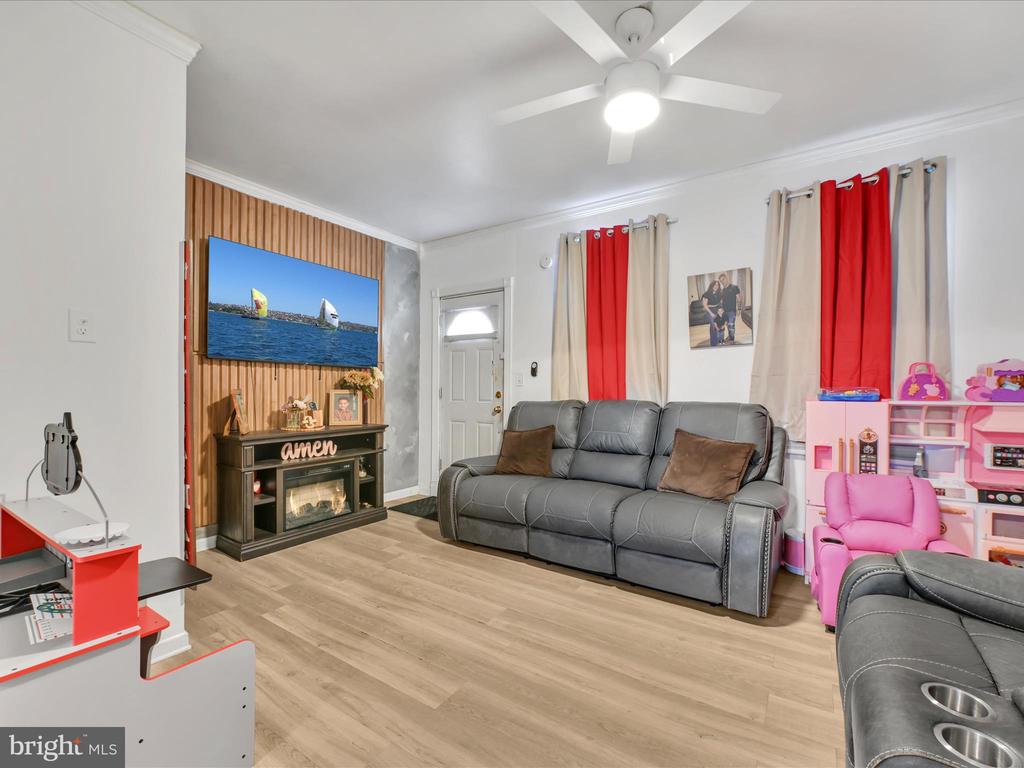 404 Canal St