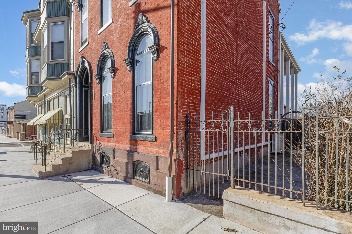 439 Cumberland St