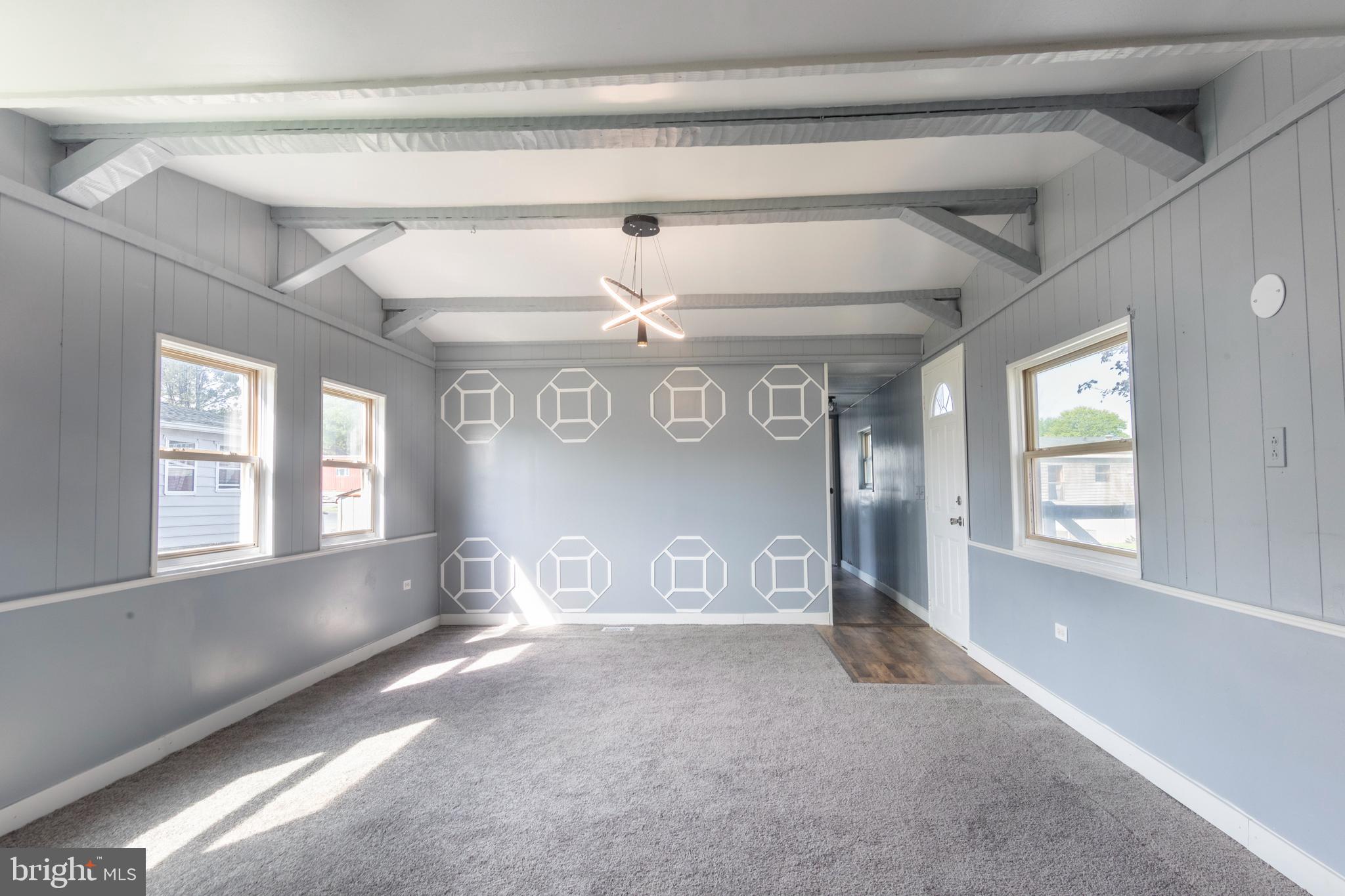 528 Palm City Park