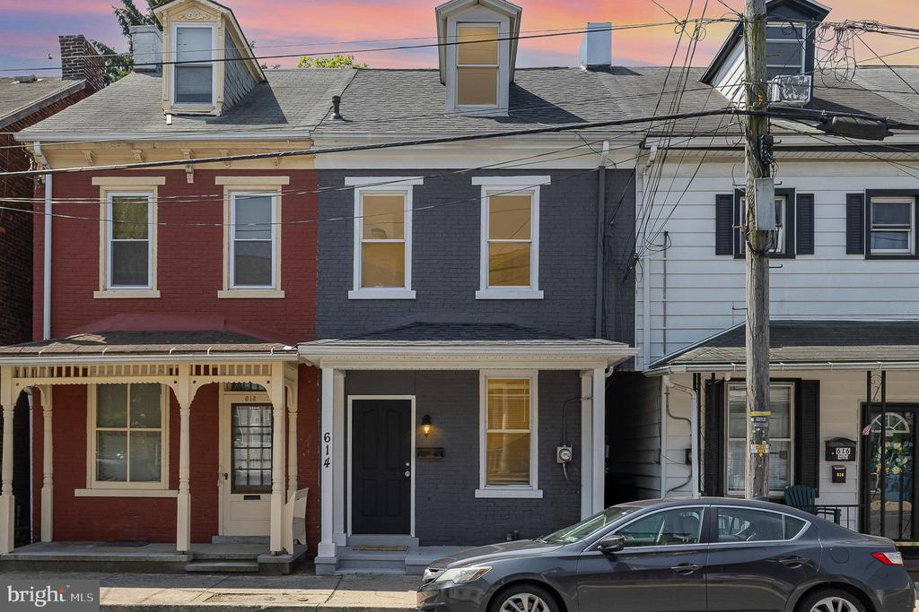 614 Canal St