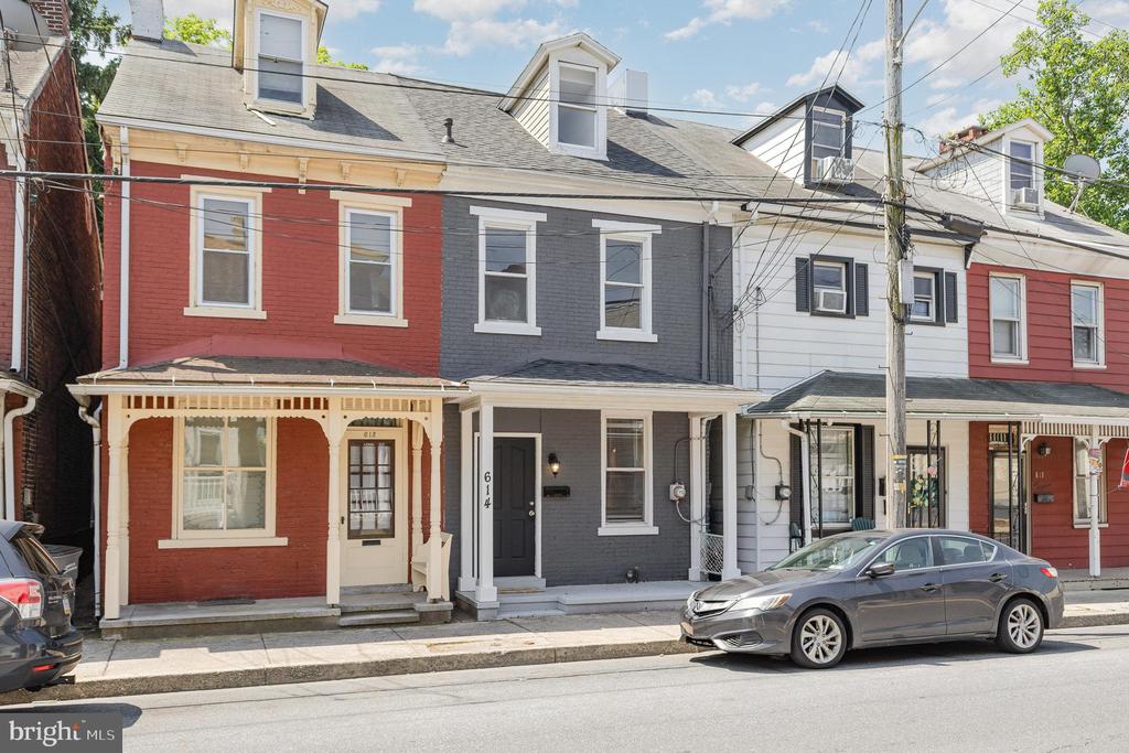 614 Canal St