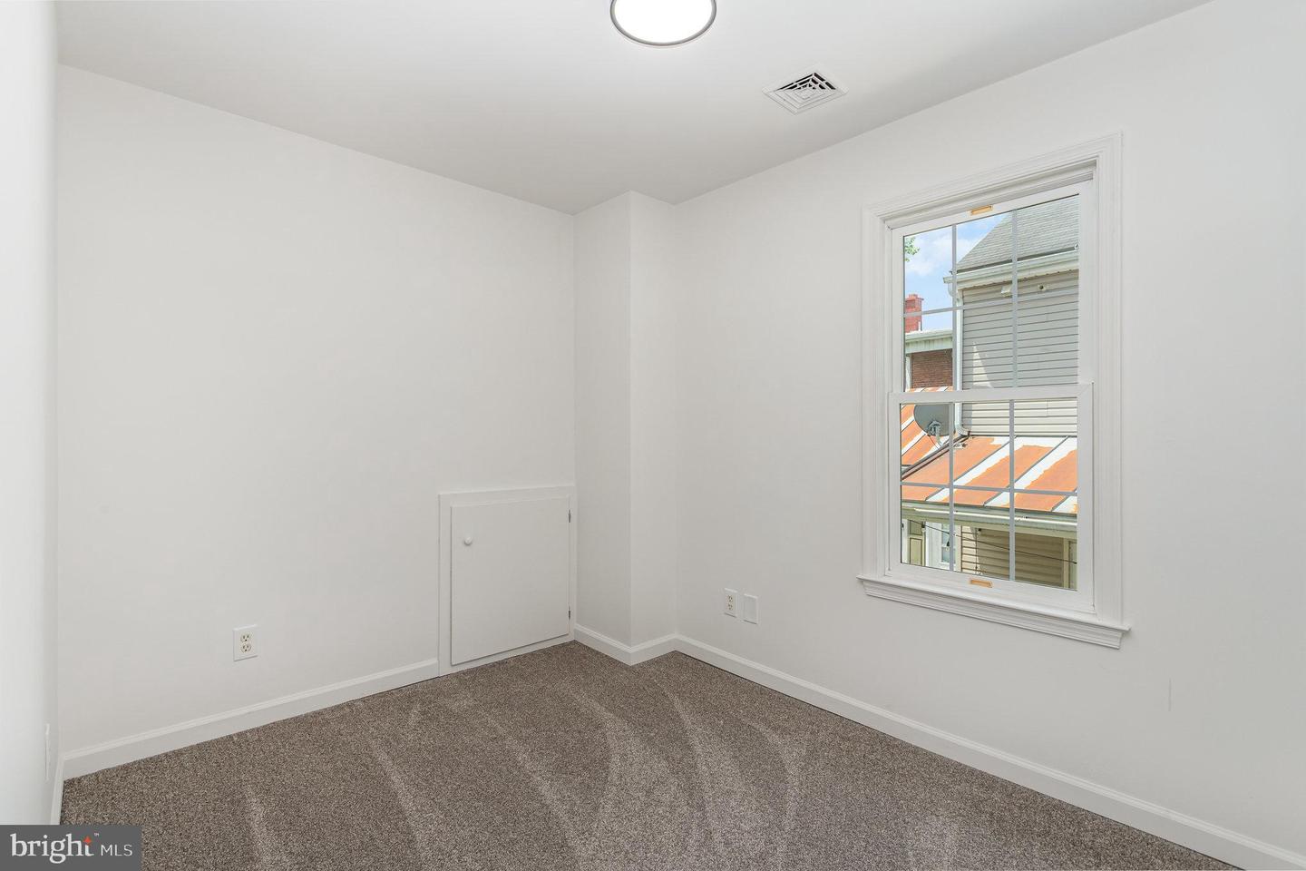 242 E Main Ave
