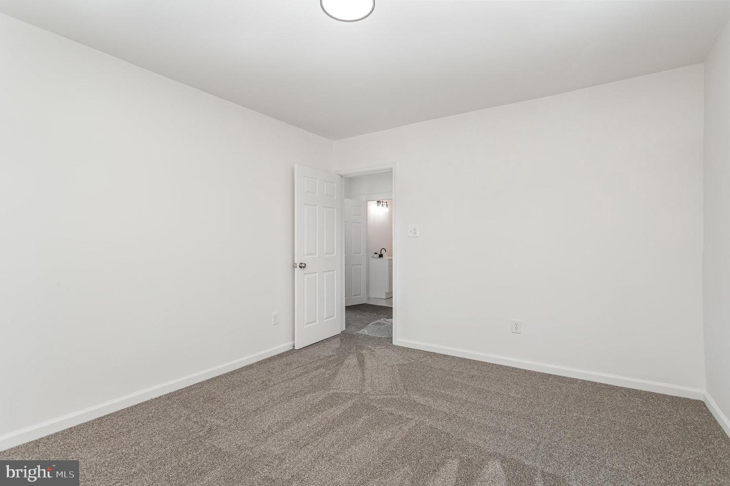 242 E Main Ave