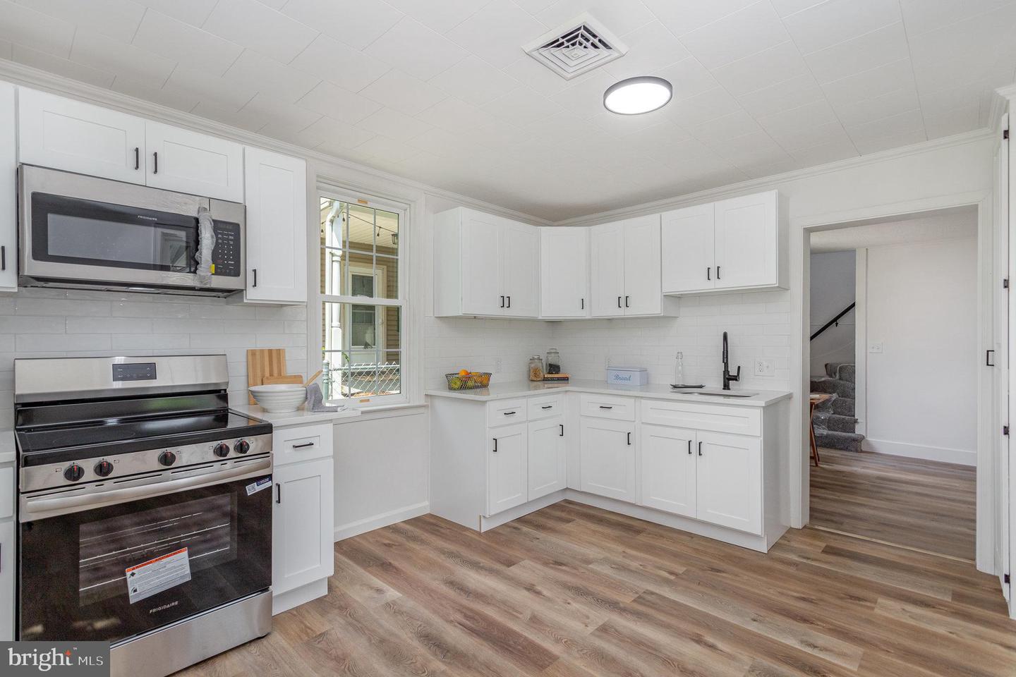 242 E Main Ave