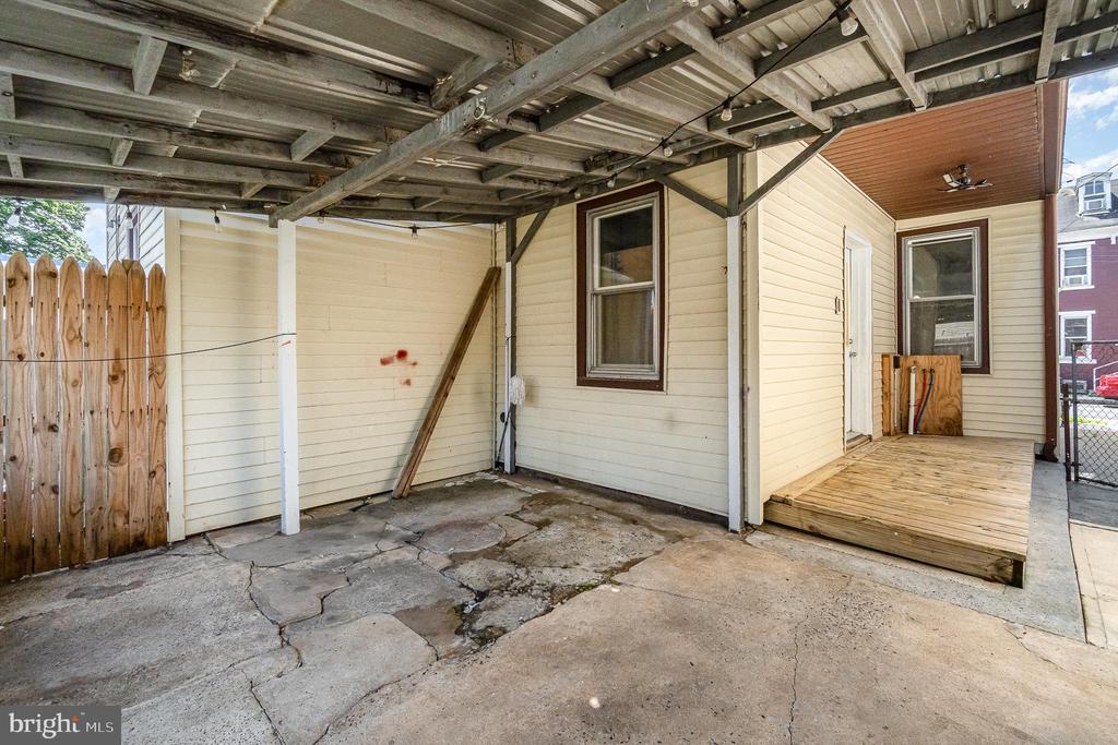 1127 Brandywine St