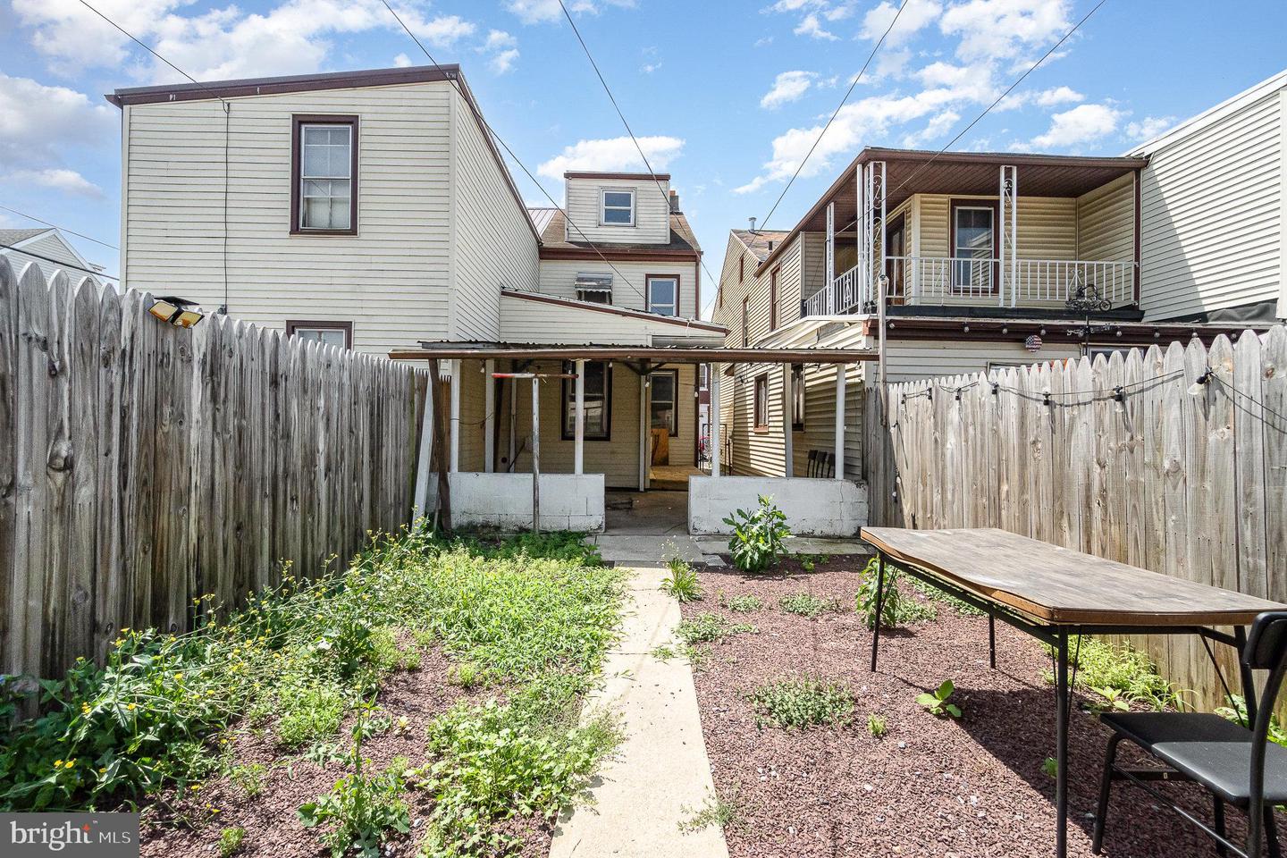 1127 Brandywine St