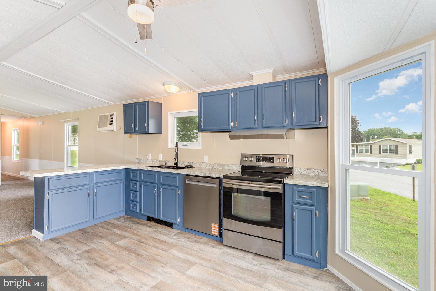 46 Carol Ann Dr