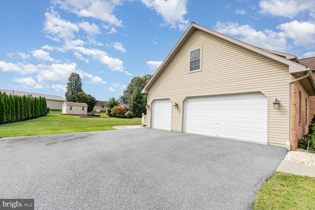 408 Clays Crossing