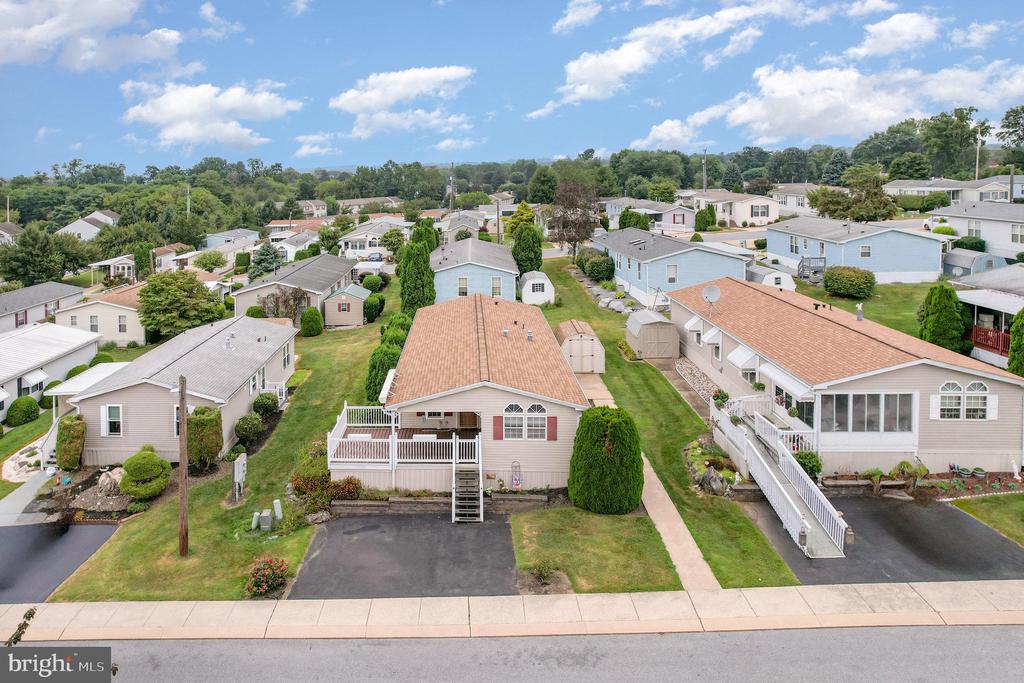 13 Elizabeth Ave