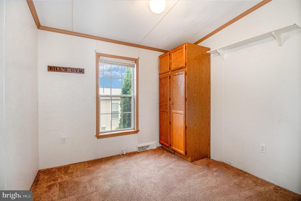 13 Elizabeth Ave