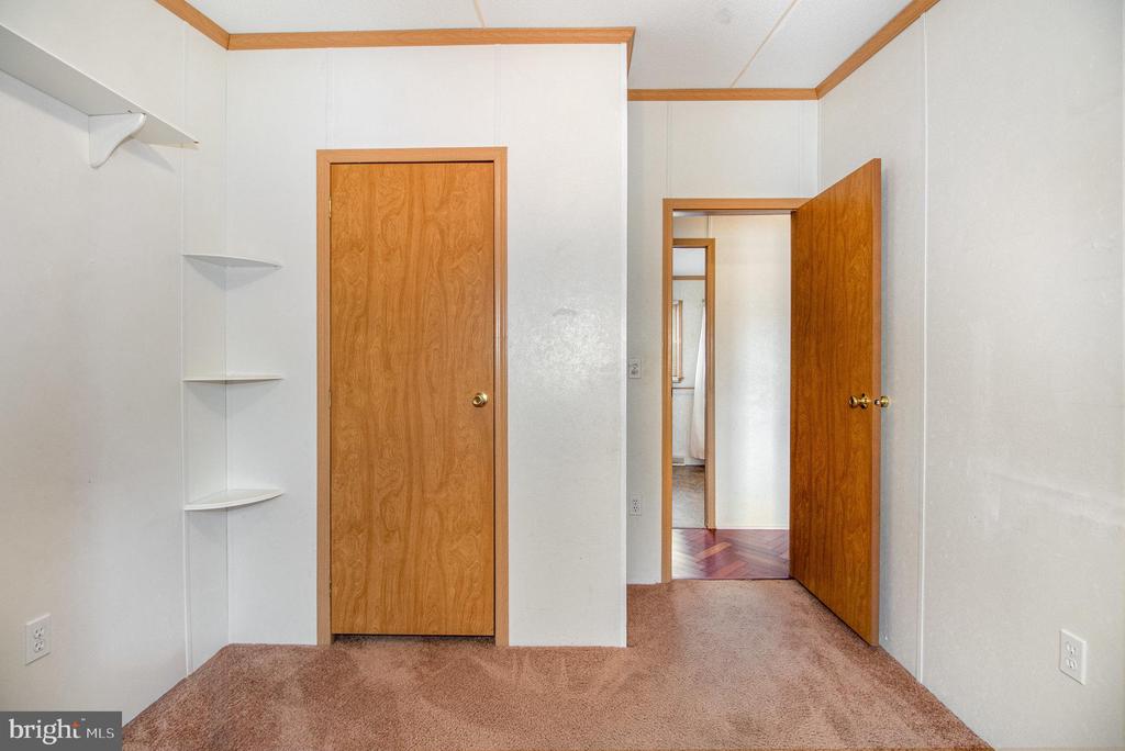 13 Elizabeth Ave
