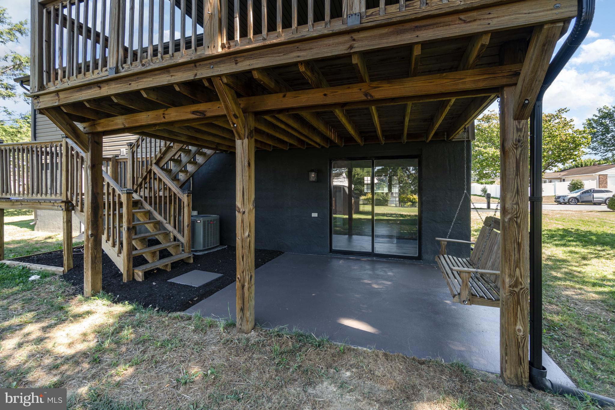 810 OAK LANE
