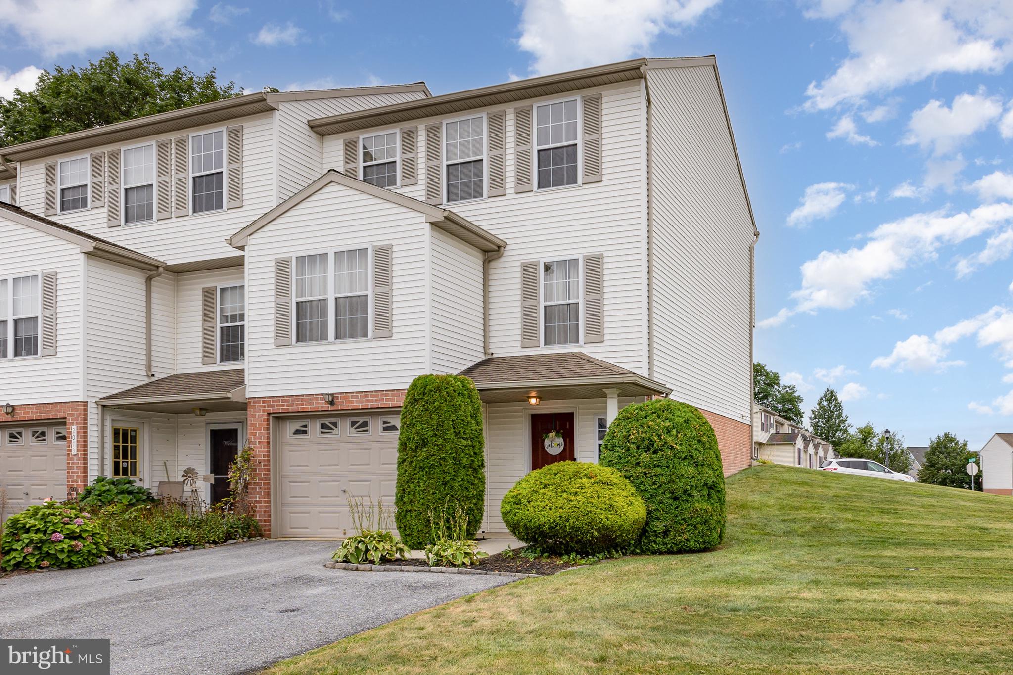 2080 GREYSTONE DRIVE