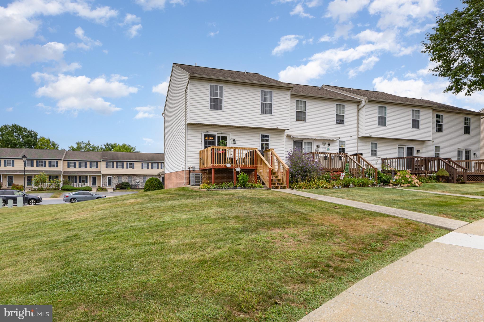 2080 GREYSTONE DRIVE