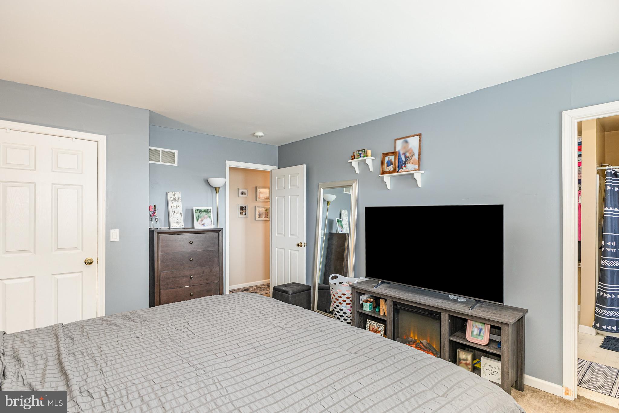 2080 GREYSTONE DRIVE