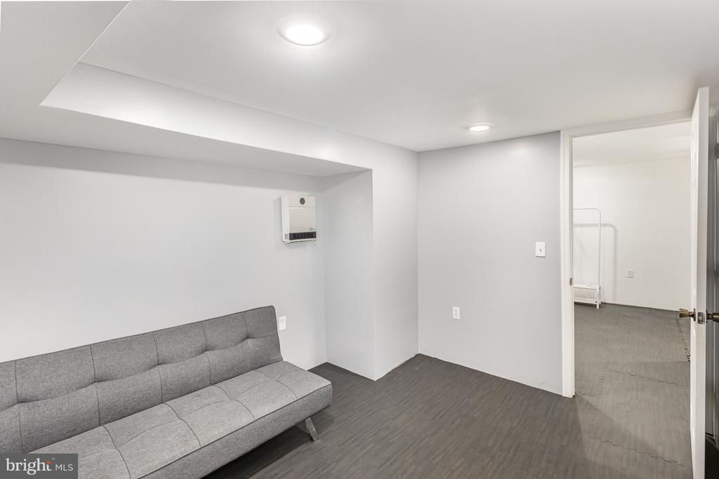 130 S 11TH STREET